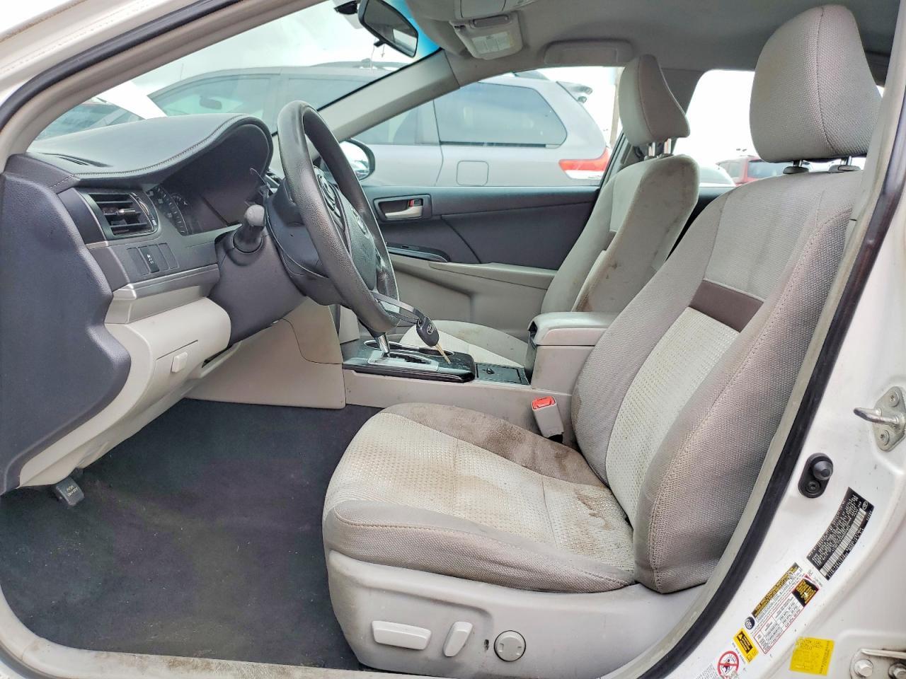 2013 Toyota Camry Le - zdjęcie 7