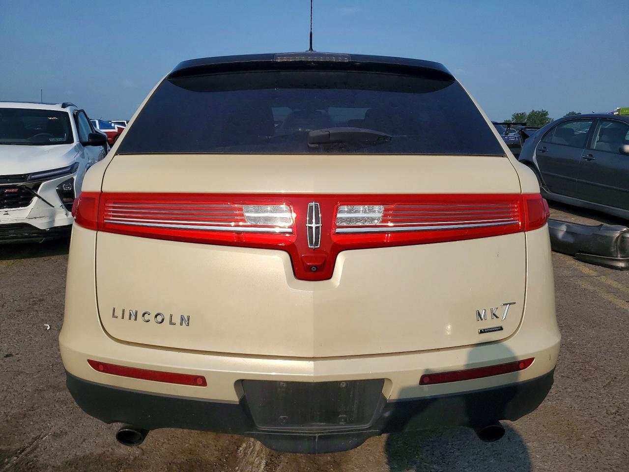 2016 Lincoln Mkt - zdjęcie 6