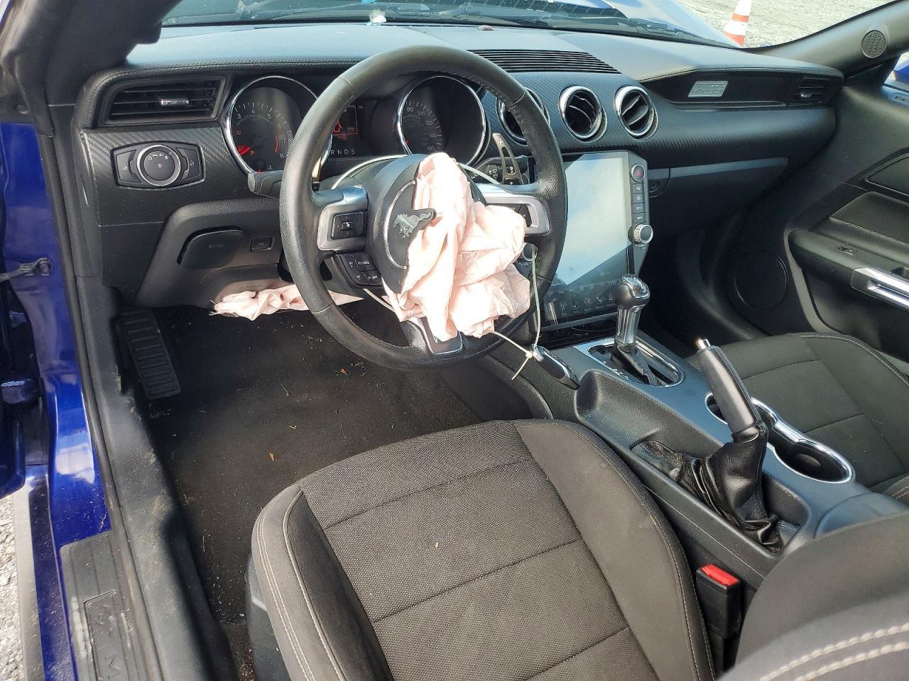 2015 Ford Mustang - zdjęcie 8