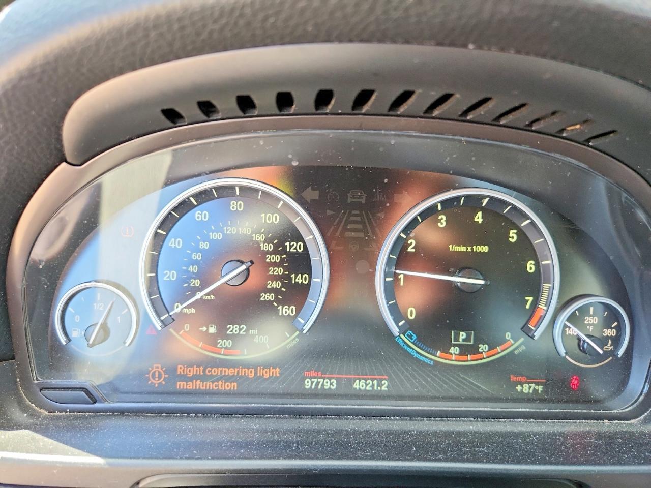 2014 BMW Seria 5 535i - zdjęcie 9