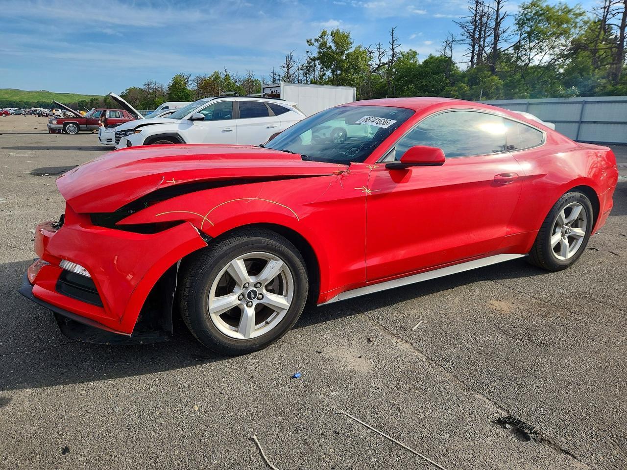 2017 Ford Mustang V6 Coupe - zdjęcie główne