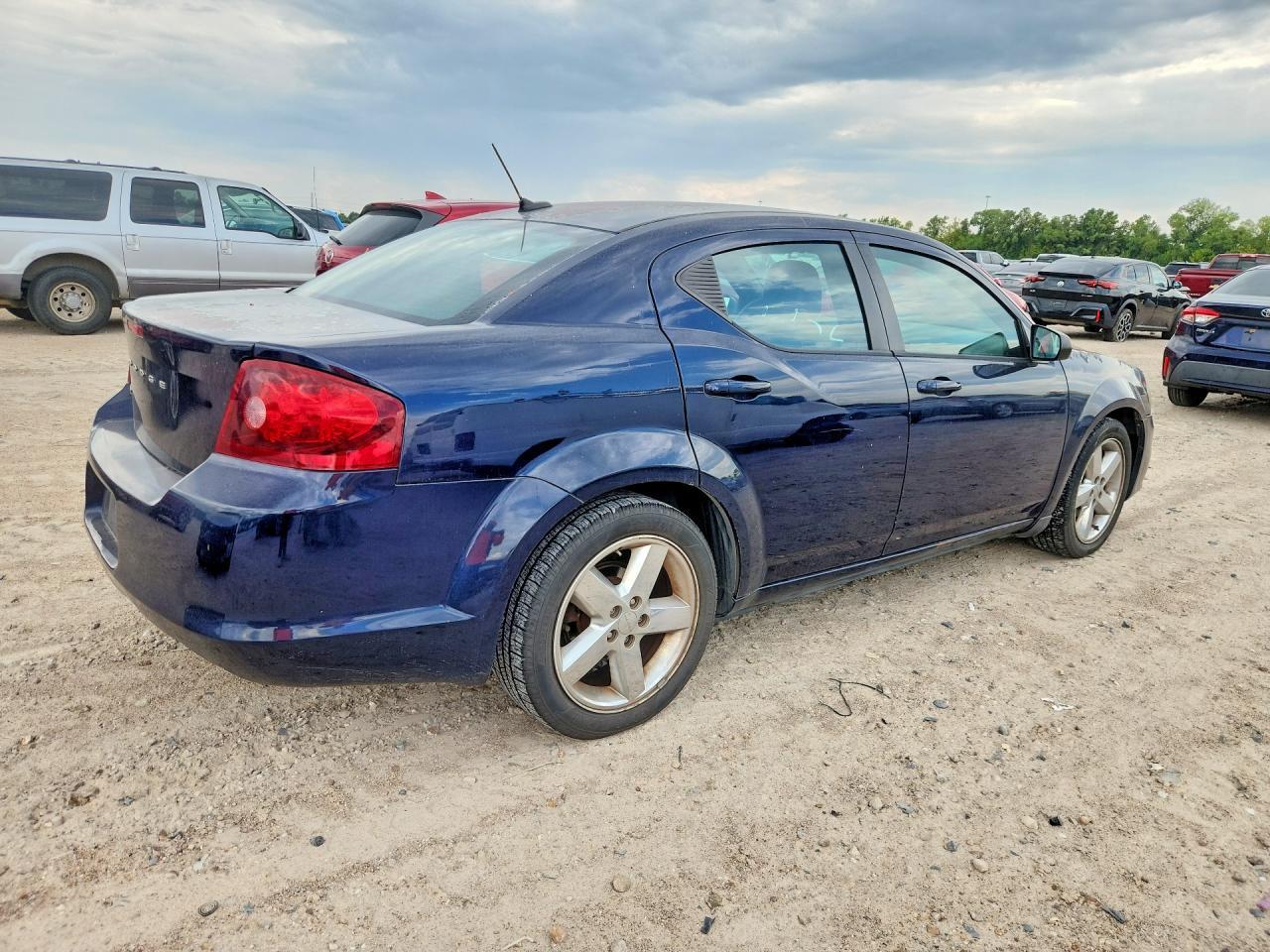 2014 Dodge Avenger Se - zdjęcie 3
