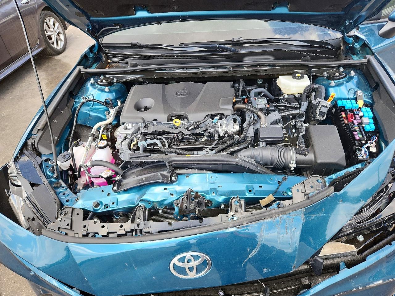 2026 Toyota Camry Le - zdjęcie 11