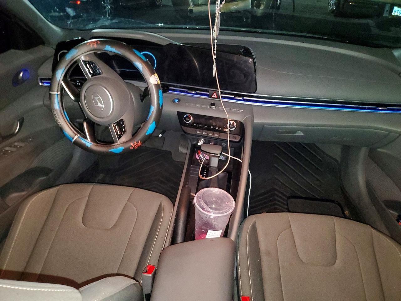 2024 Hyundai Elantra Sel - zdjęcie 8