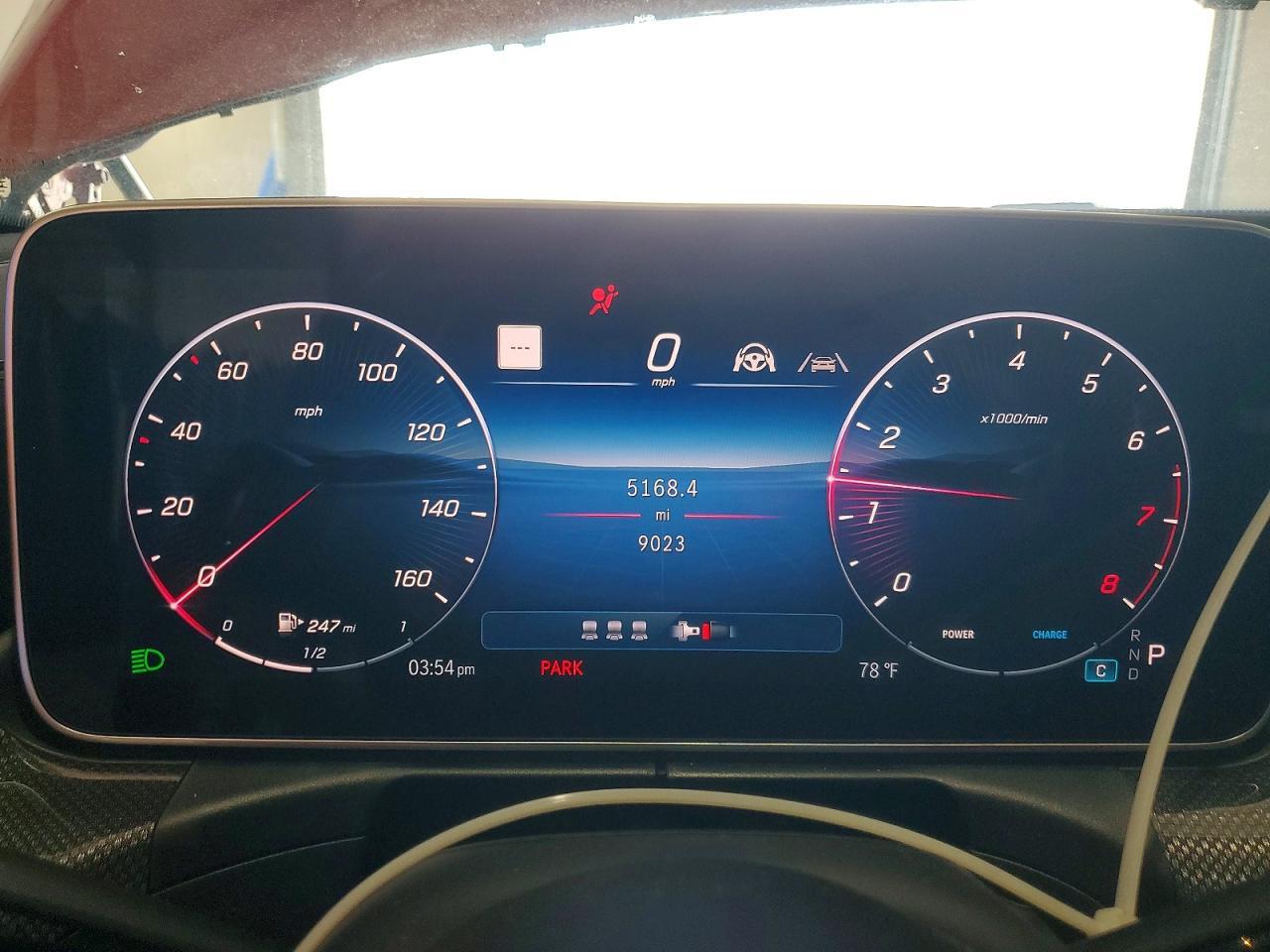 2025 Mercedes-Benz C 300 4Matic - zdjęcie 9