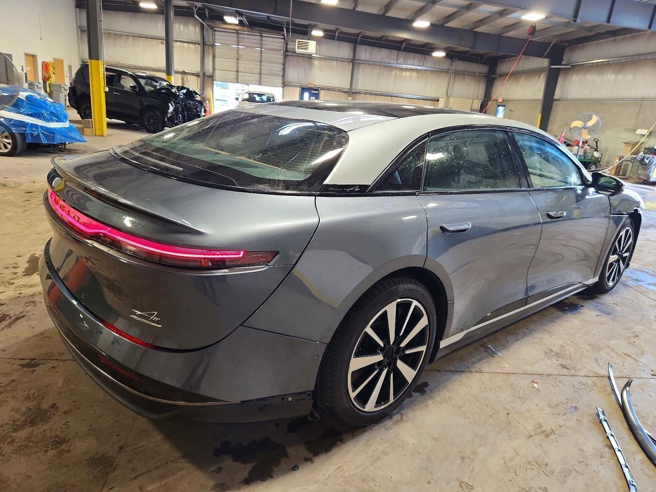 2025 Lucid Motors Air Touring - zdjęcie 3