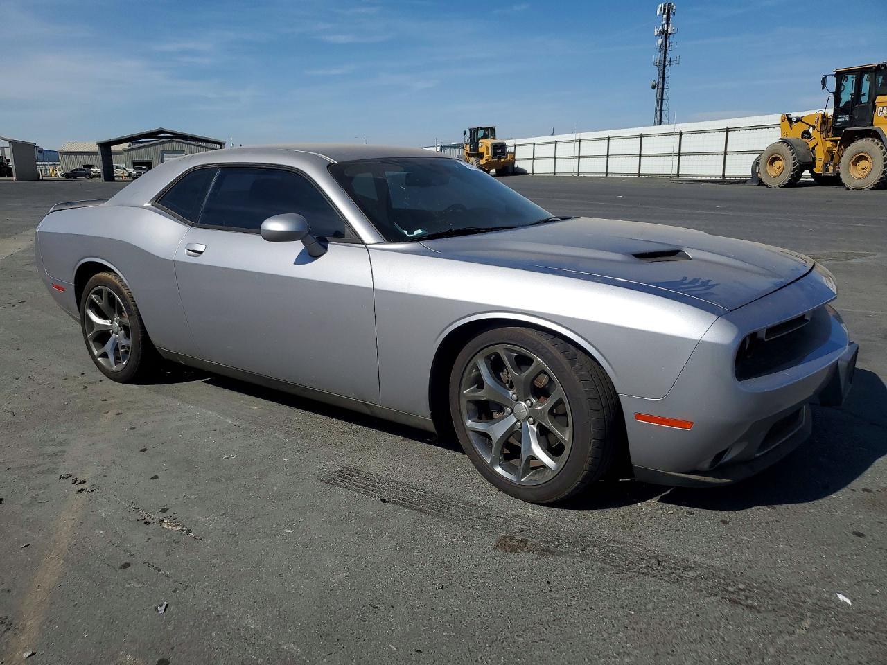 2015 Dodge Challenger Sxt - zdjęcie 4