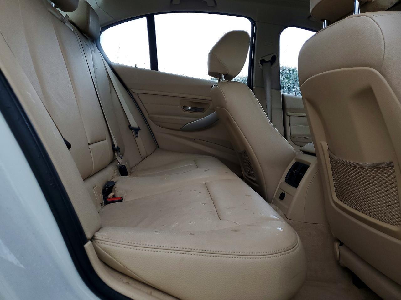 2013 BMW Seria 3 328i - zdjęcie 10