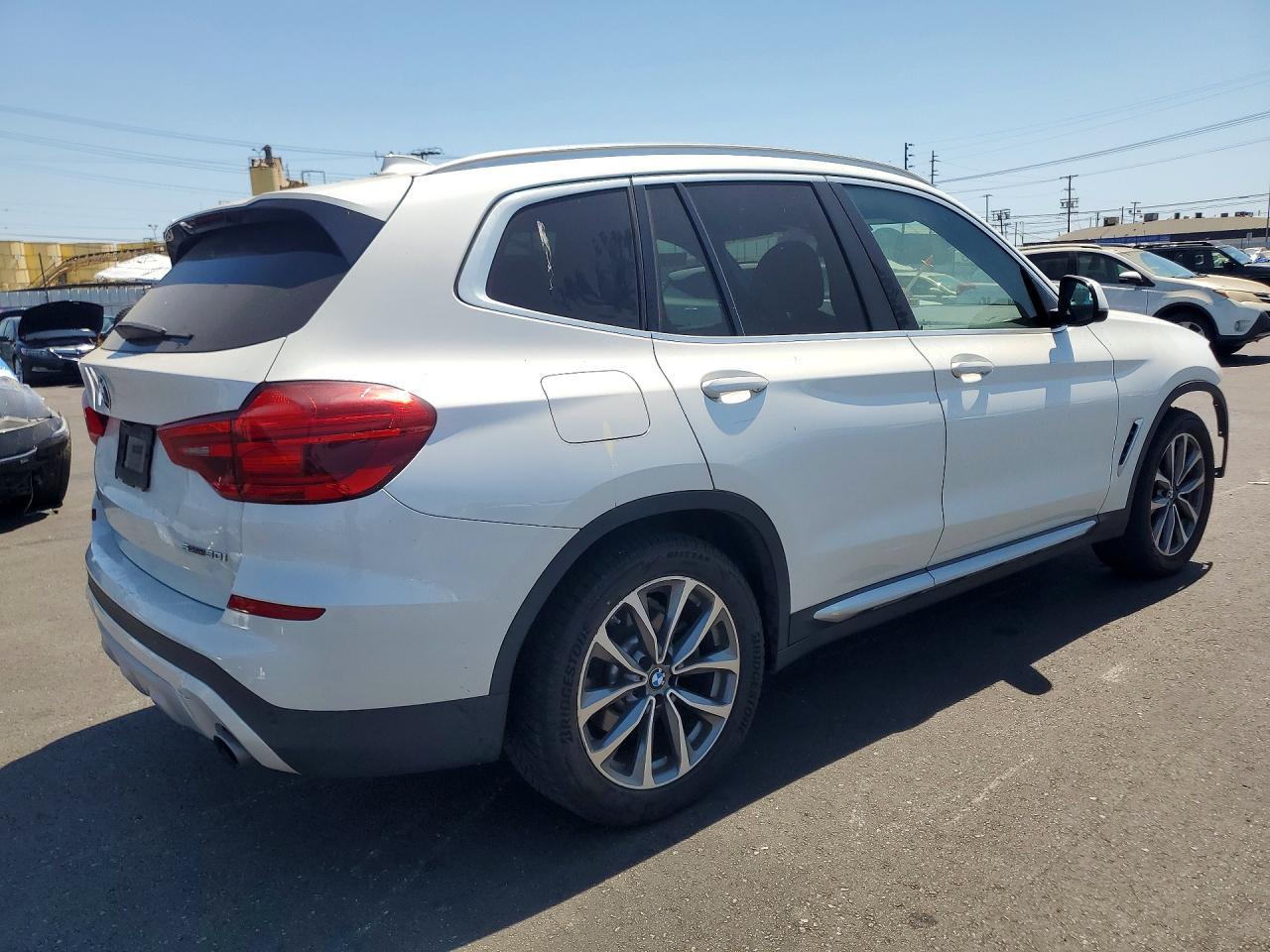 2019 BMW X3 Sdrive30I - zdjęcie 3