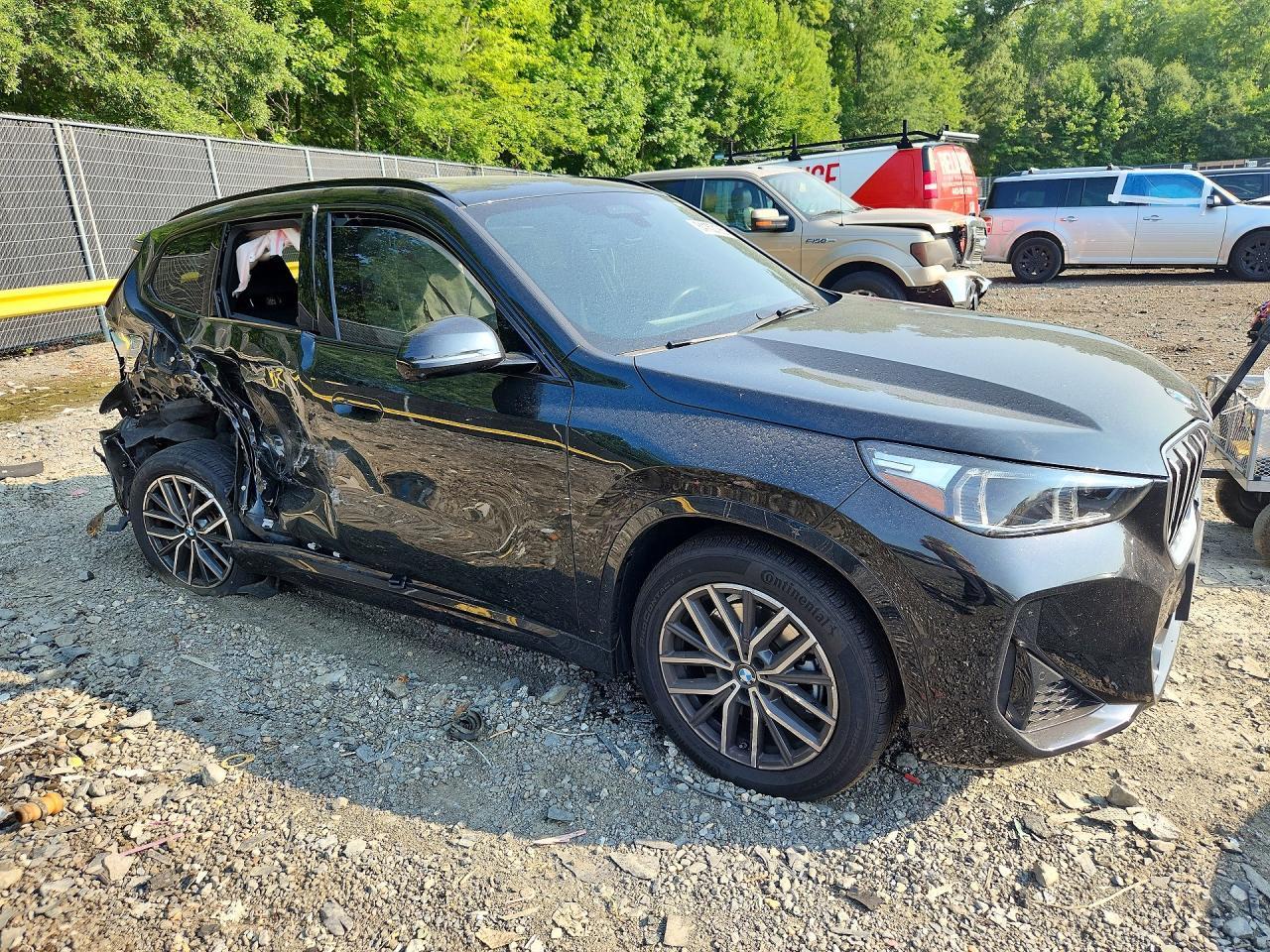 2023 BMW X1 xDrive28I - zdjęcie 4