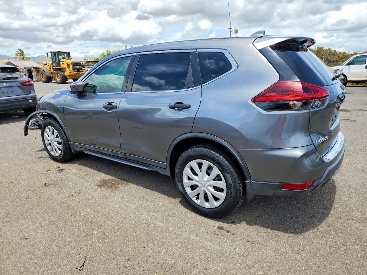 2018 Nissan Rogue S - zdjęcie 2