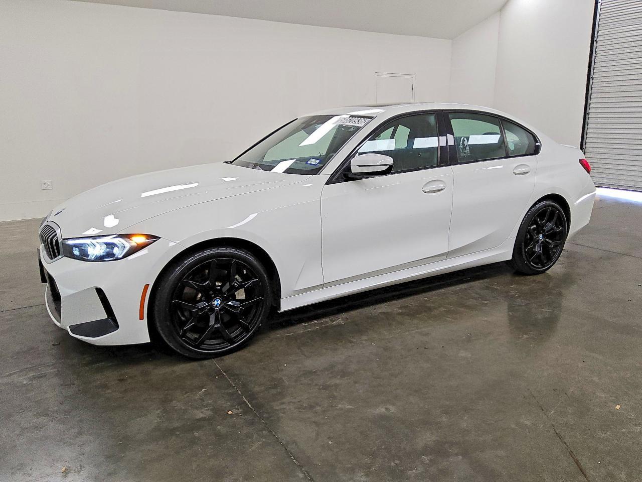 2026 B M W 3 Series 4D Sedan 330I xDrive Msport - zdjęcie główne
