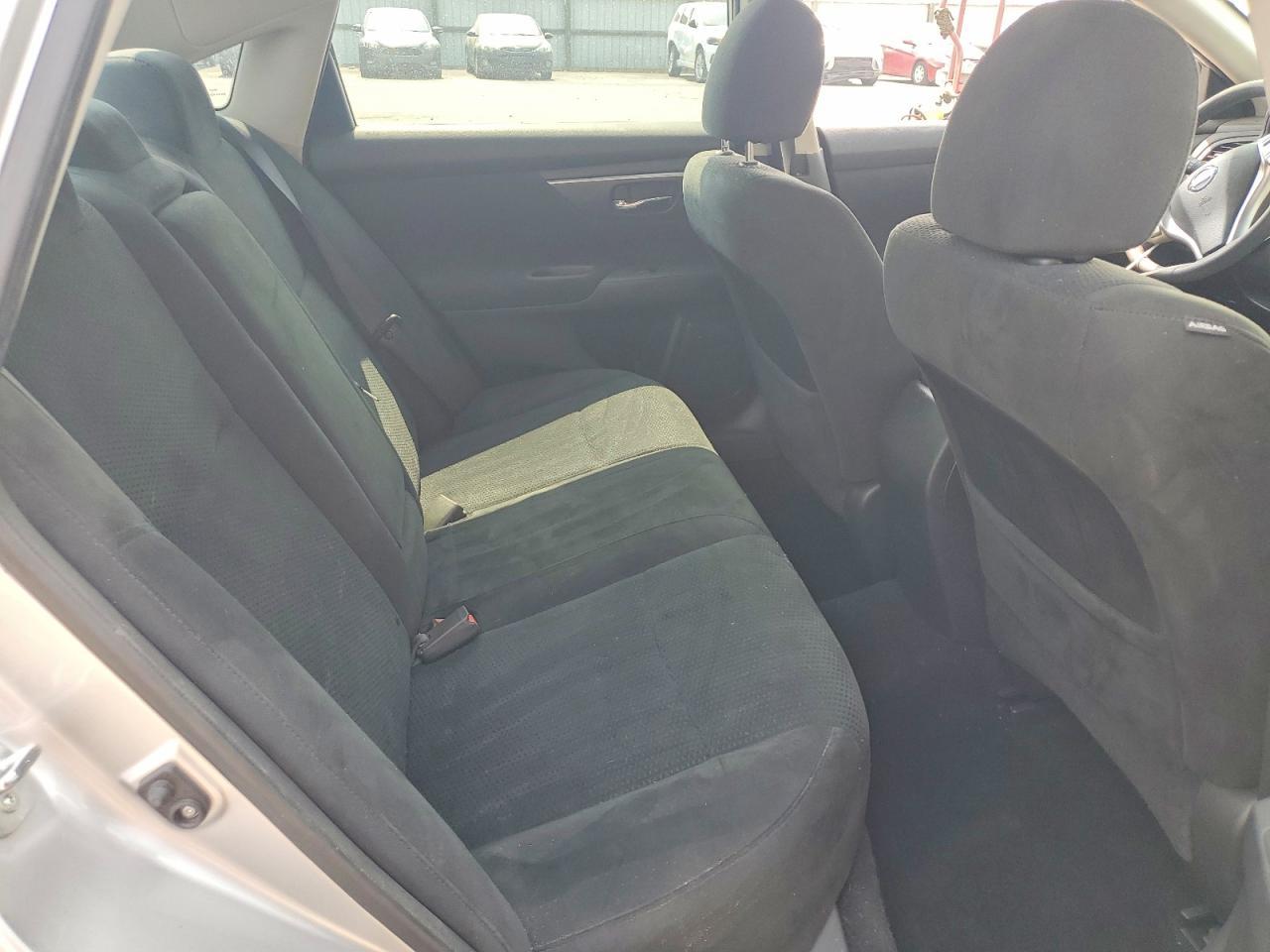 2015 Nissan Altima 2.5 S - zdjęcie 10