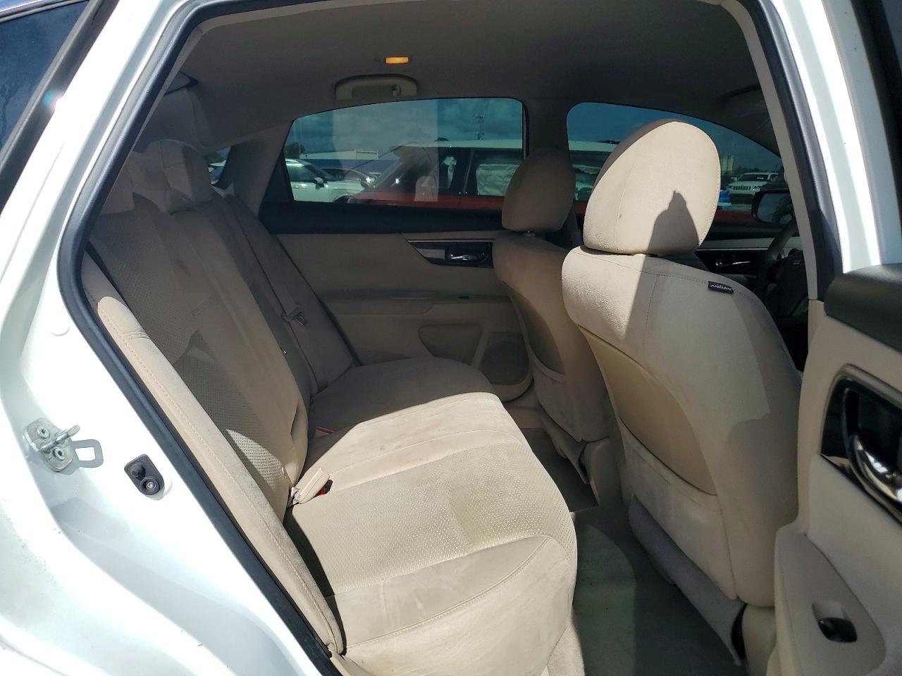 2014 Nissan Altima 2.5 S - zdjęcie 10