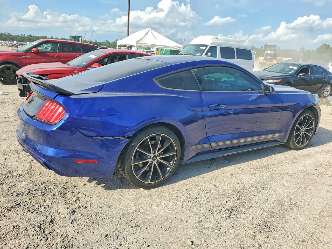 2016 Ford Mustang - zdjęcie 3