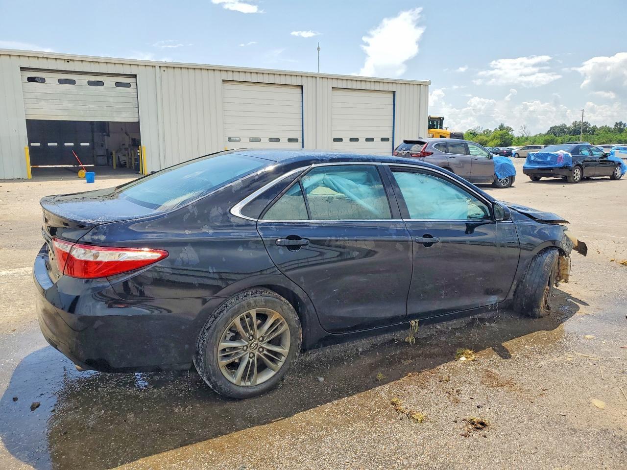 2016 Toyota Camry Se - zdjęcie 3