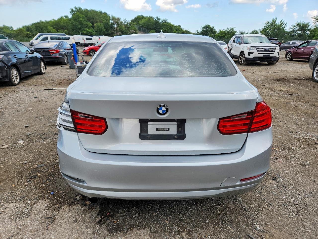 2015 BMW 320 I - zdjęcie 6