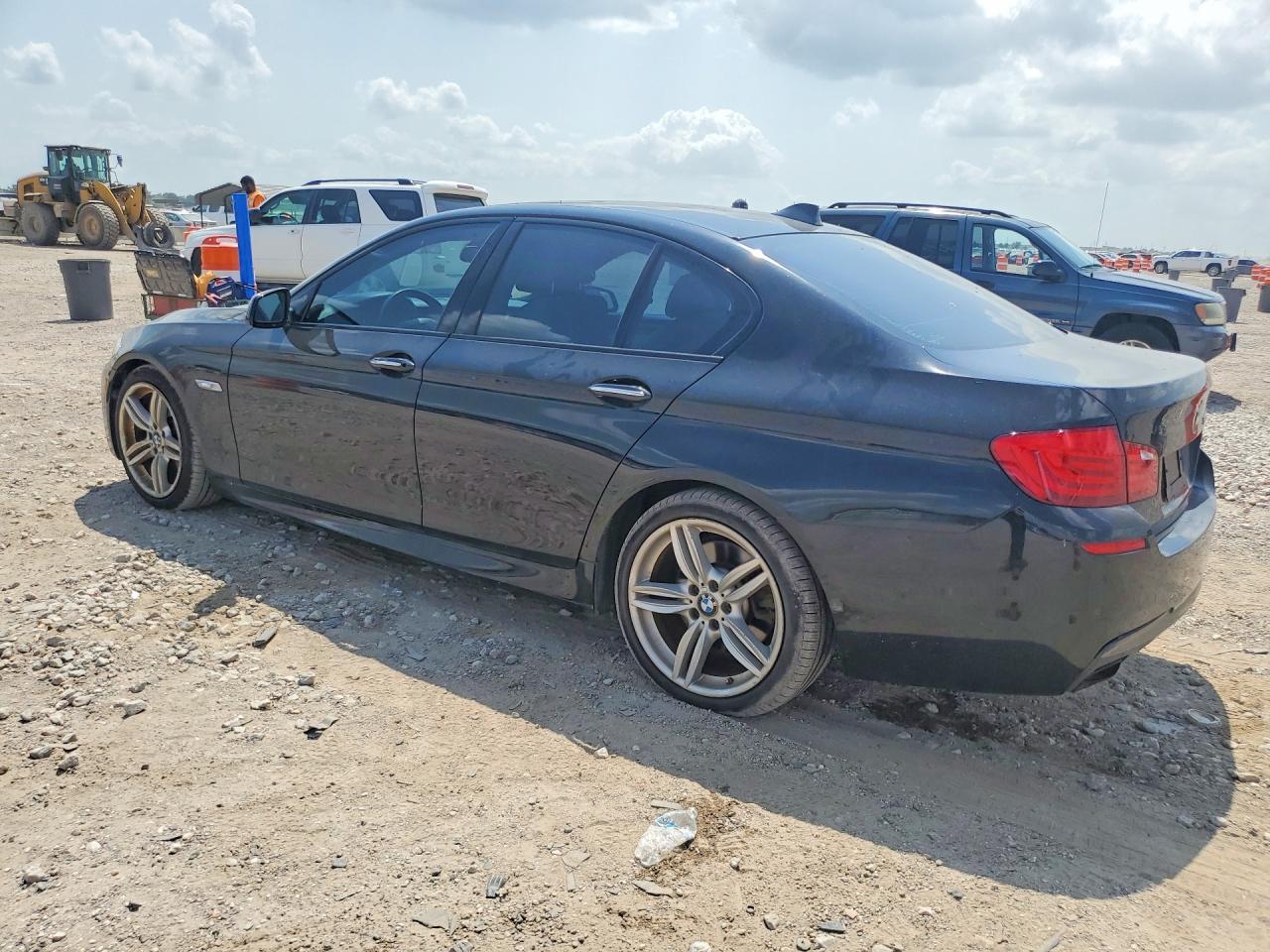 2013 BMW 550 I - zdjęcie 2