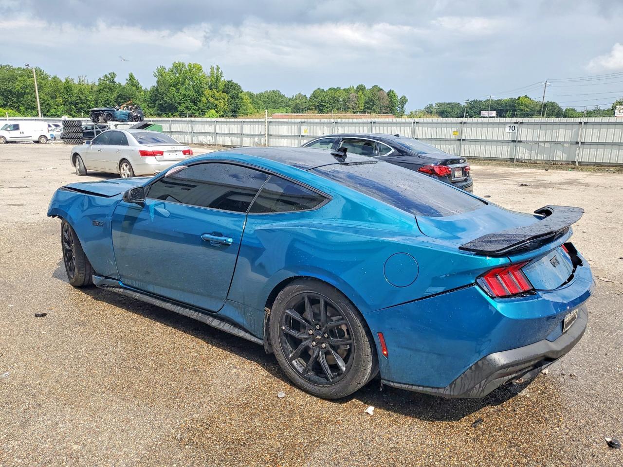 2026 Ford Mustang Gt - zdjęcie 2