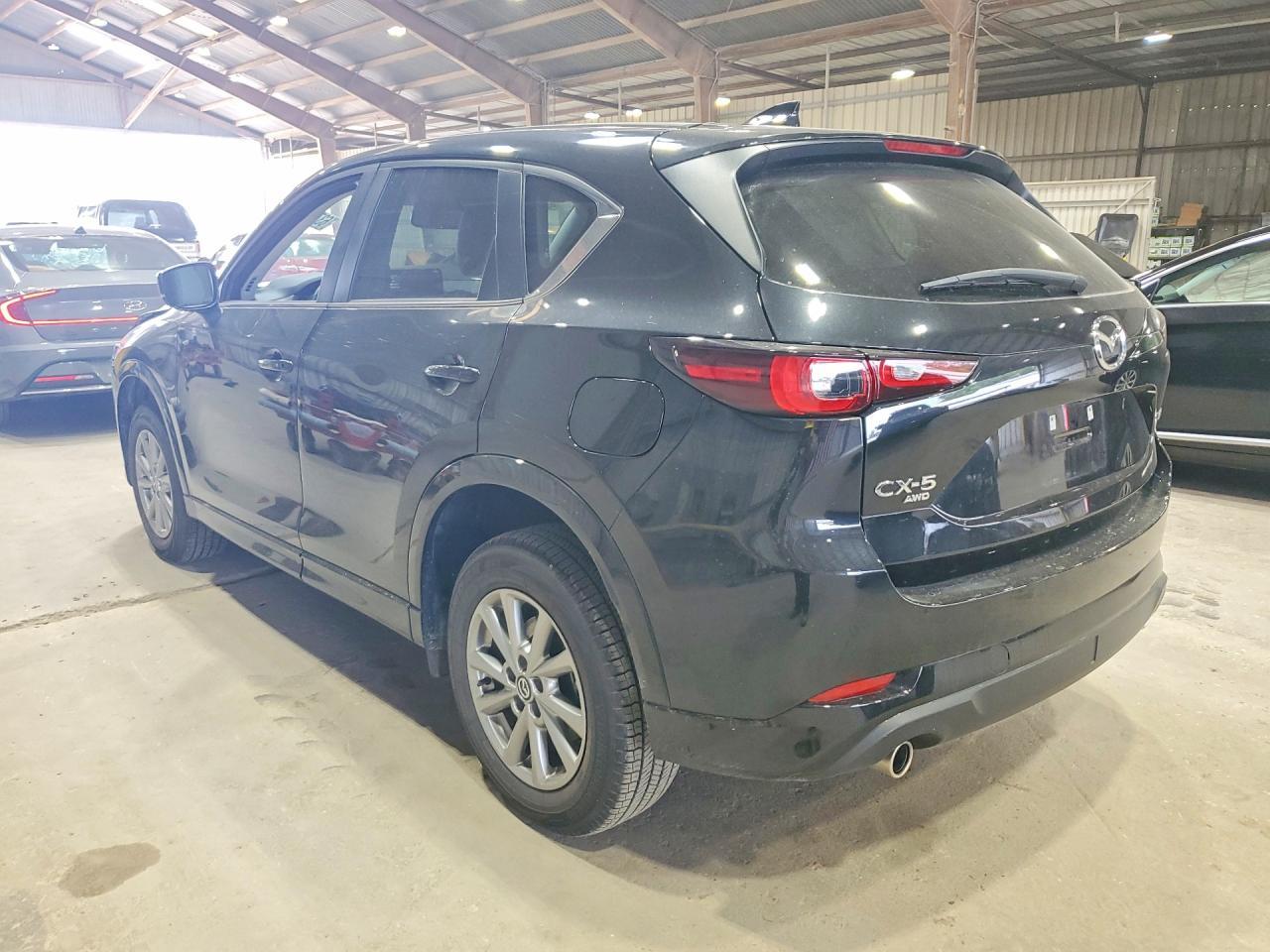 2025 Mazda Cx-5 Preferred - zdjęcie 2