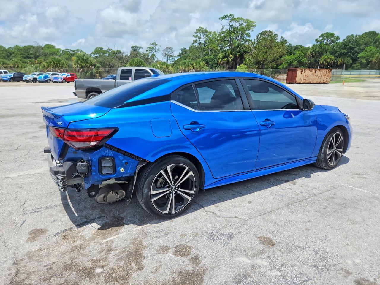 2023 Nissan Sentra Sr - zdjęcie 3