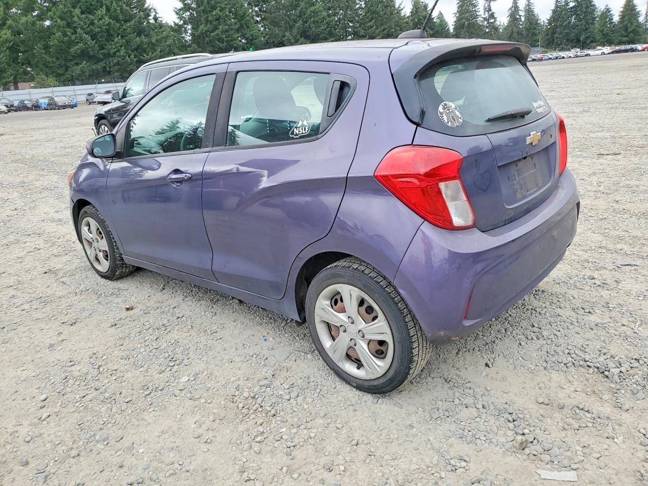 2017 Chevrolet Spark Ls - zdjęcie 2