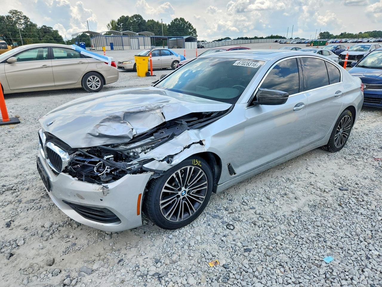 2018 BMW Seria 5 530i - zdjęcie główne