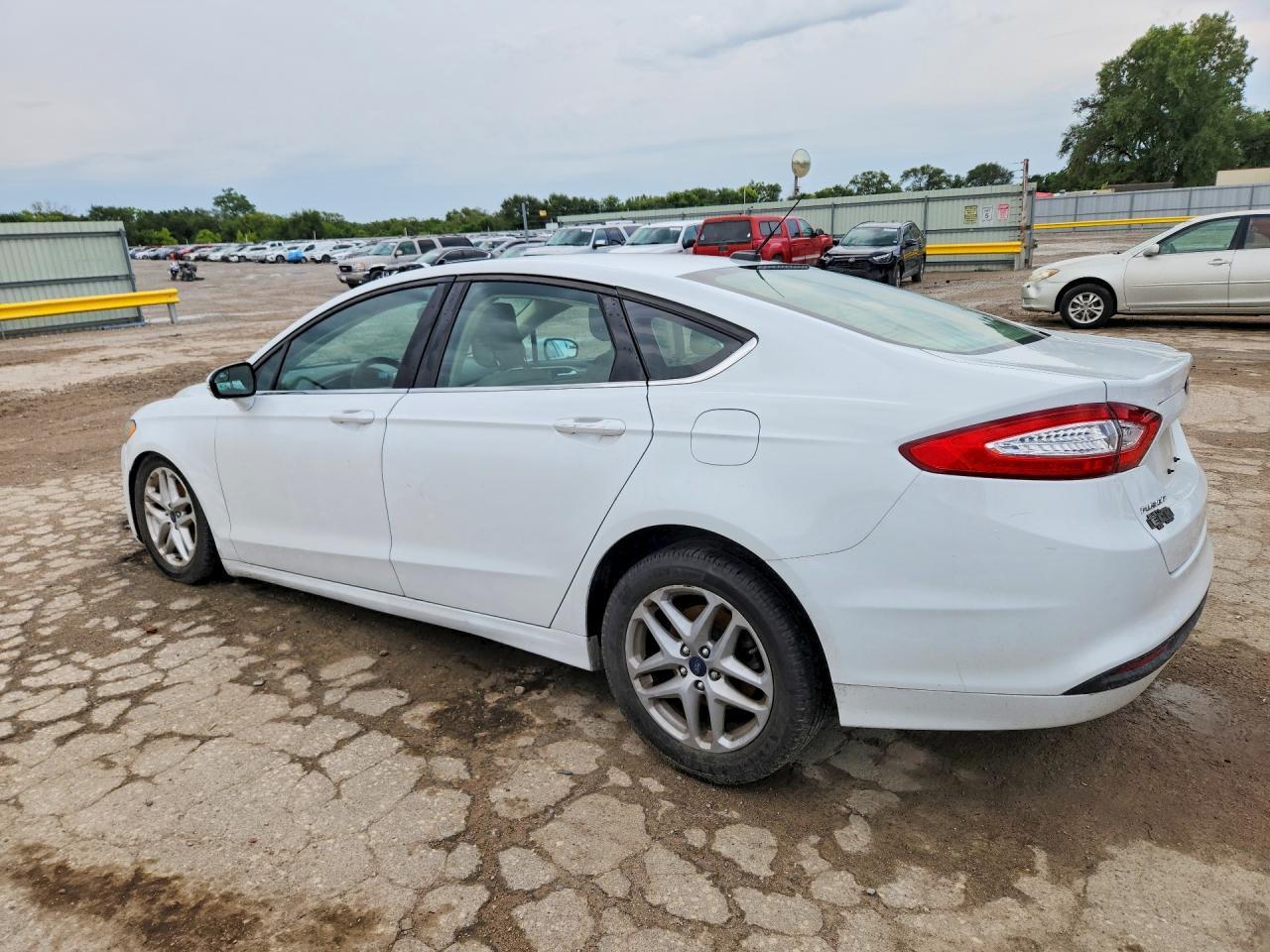 2015 Ford Fusion Se - zdjęcie 2