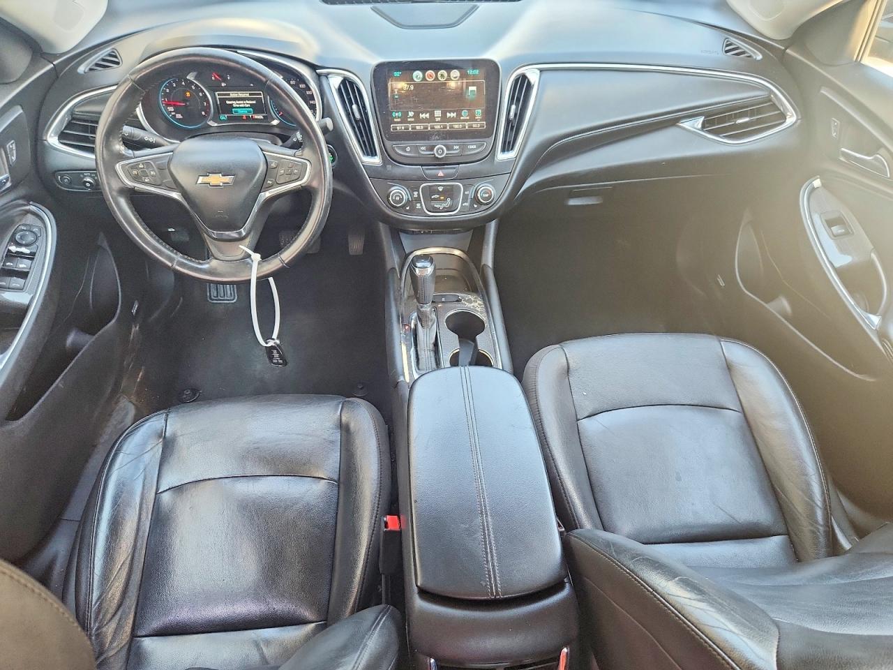 2016 Chevrolet Malibu - zdjęcie 8
