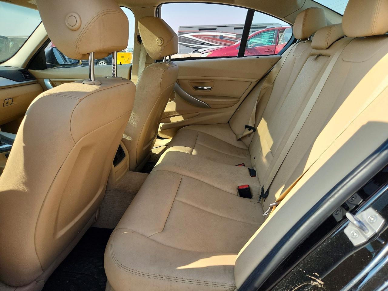 2016 BMW Seria 3 320i - zdjęcie 10