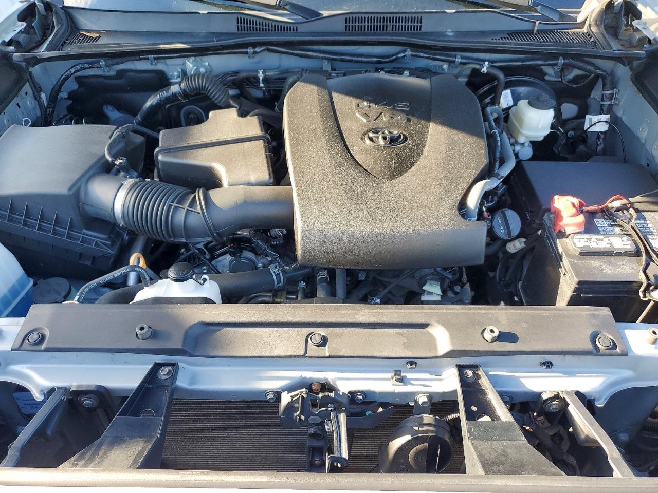 2021 Toyota Tacoma Sr5 V6 - zdjęcie 11