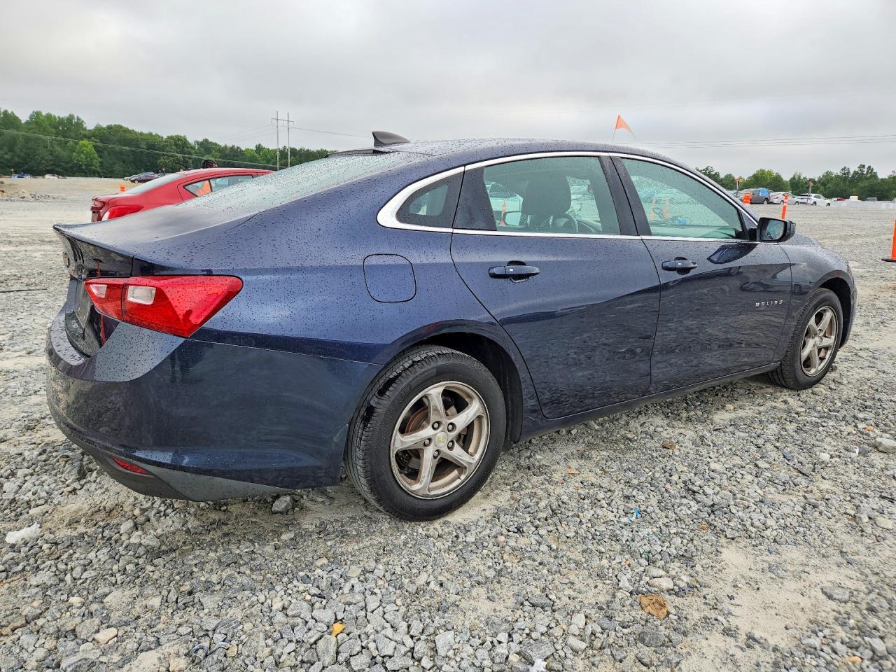 2018 Chevrolet Malibu Ls - zdjęcie 3