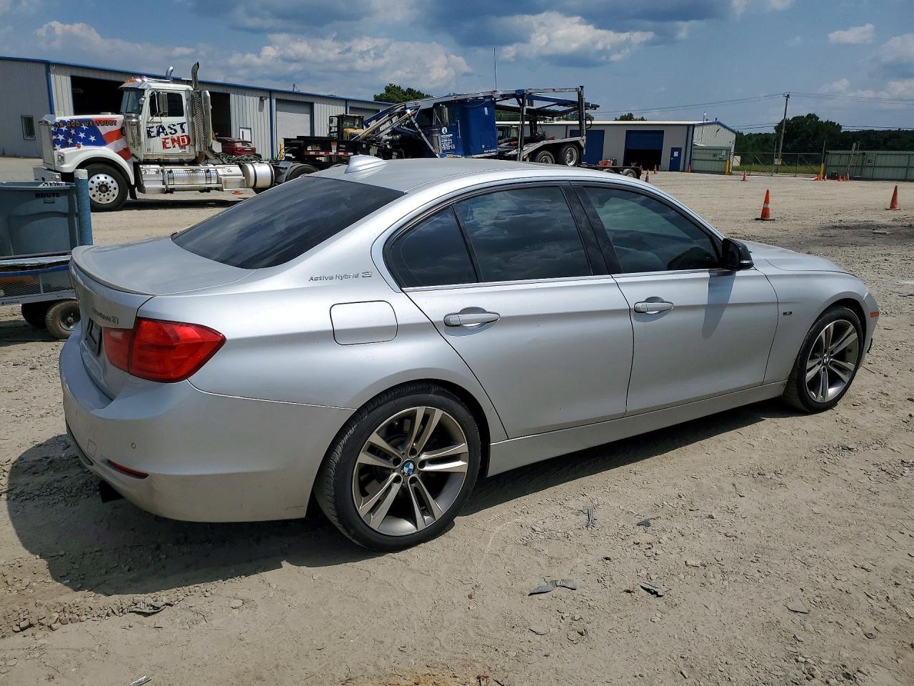 2013 BMW Activehybrid 3 - zdjęcie 3