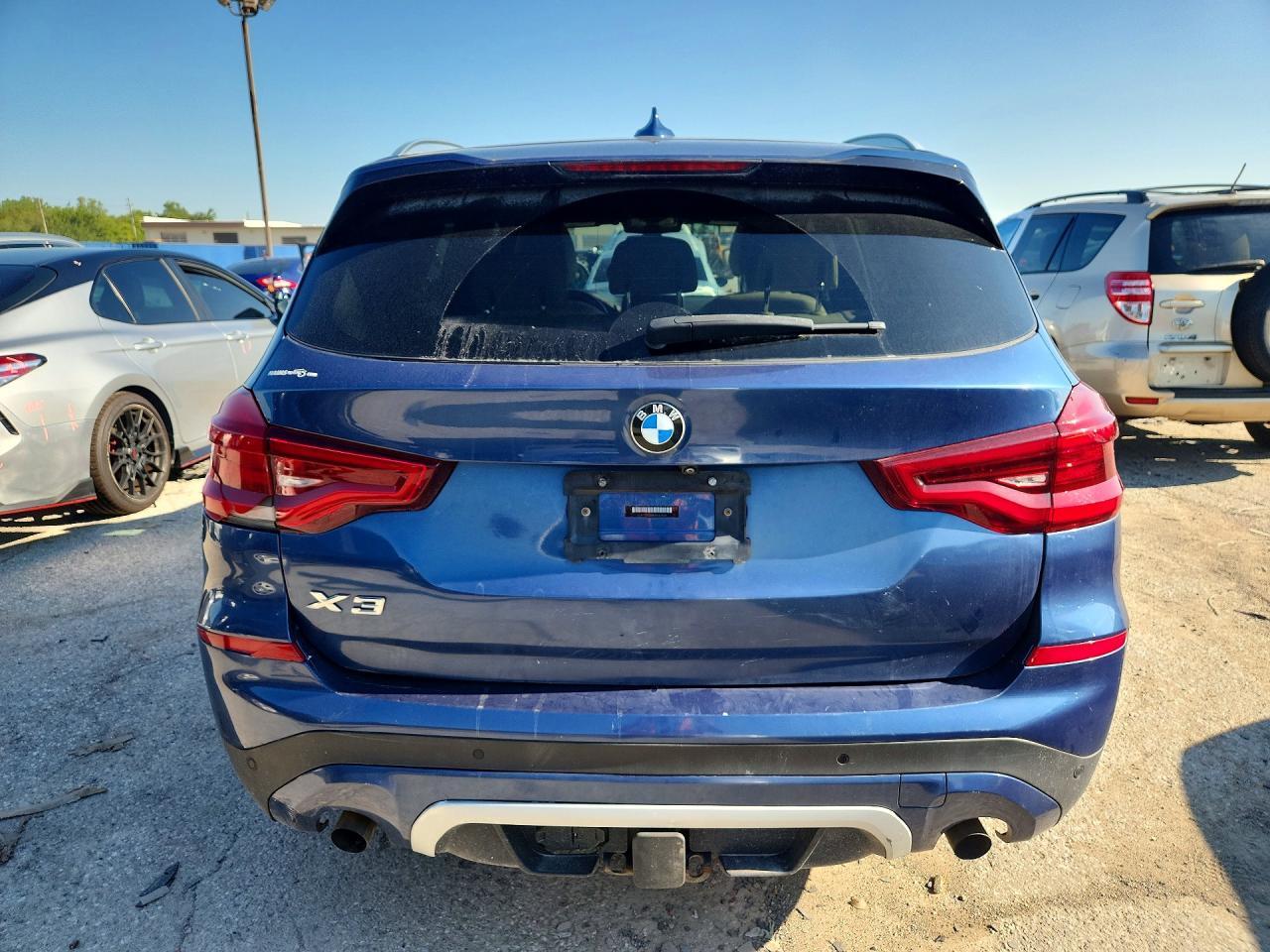 2021 BMW X3 xDrive30E - zdjęcie 6