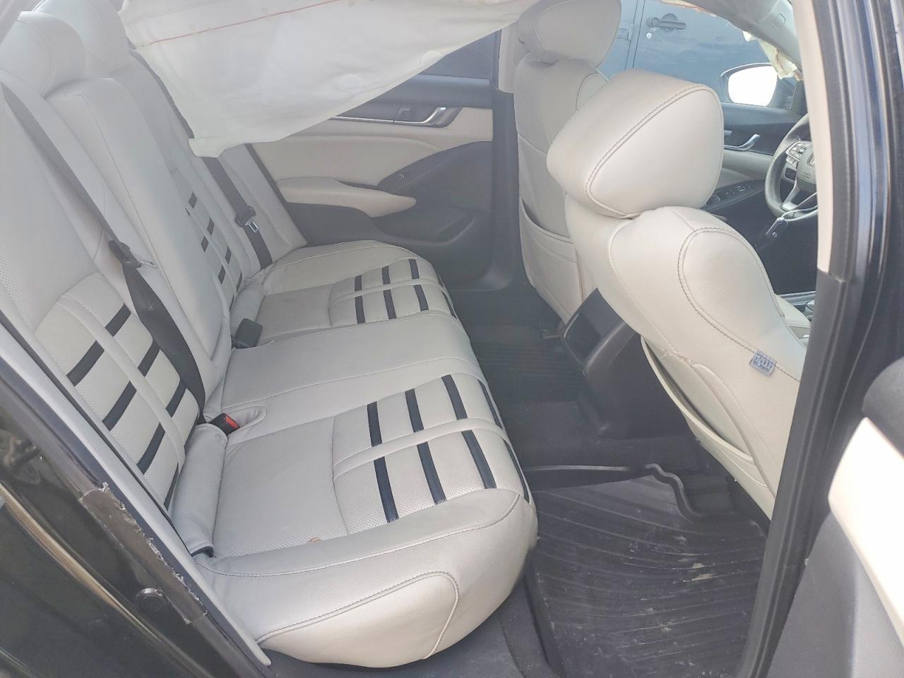 2018 Honda Accord Lx - zdjęcie 10