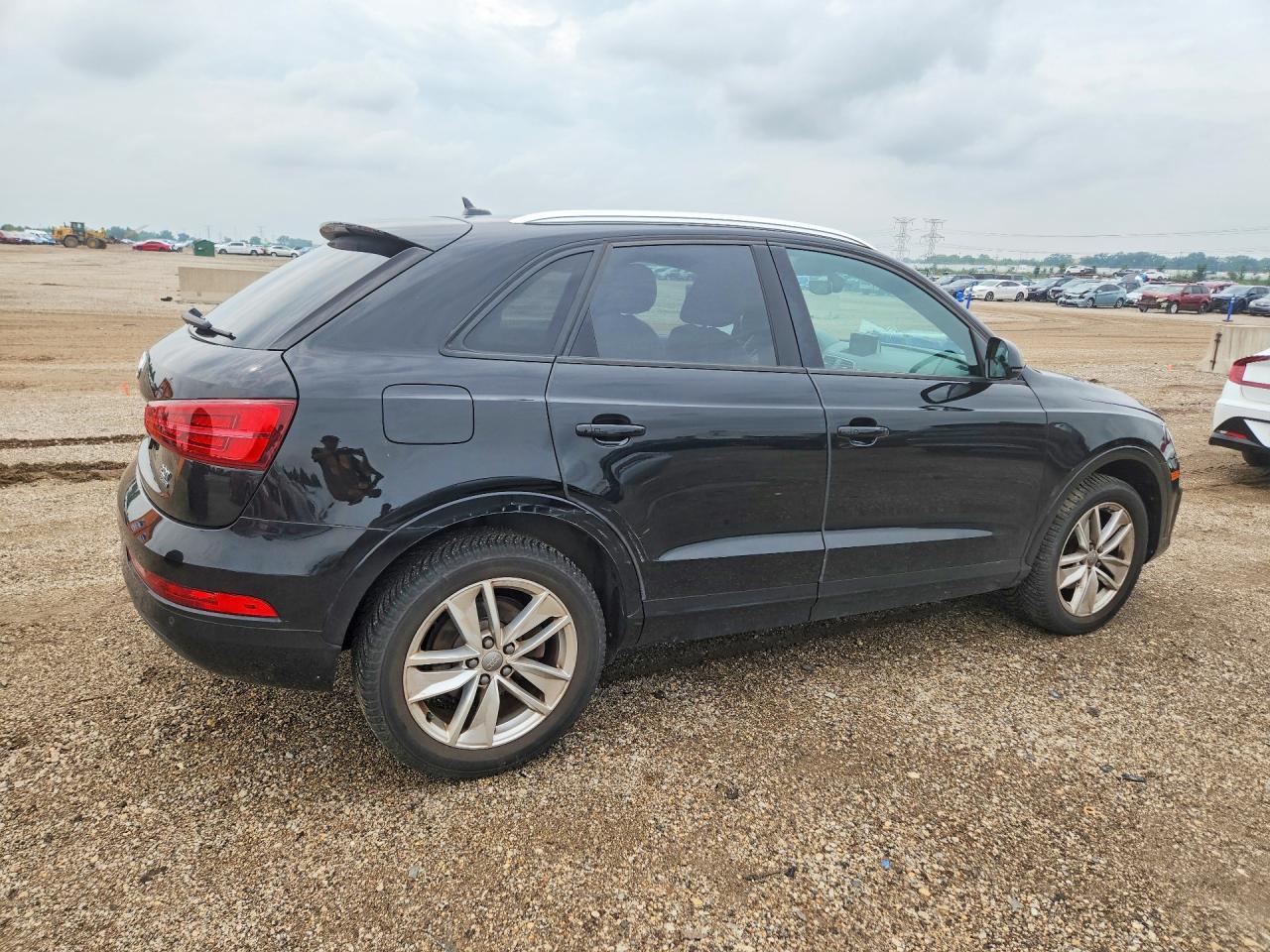 Audi Q3 - zdjęcie 3