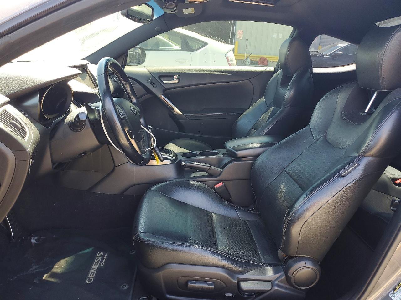 2013 Hyundai Genesis Coupe 3.8 Track - zdjęcie 7