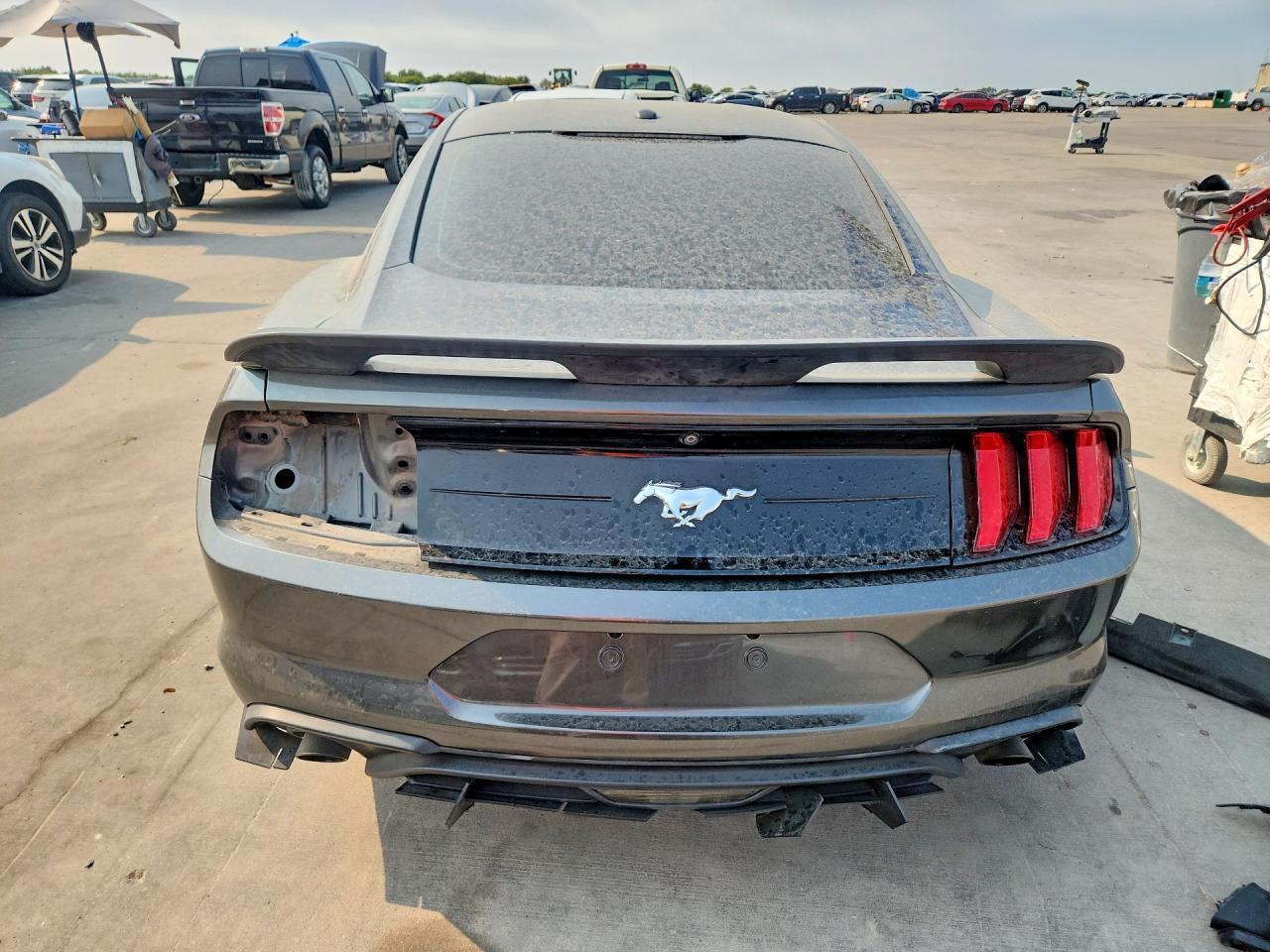 2019 Ford Mustang - zdjęcie 6