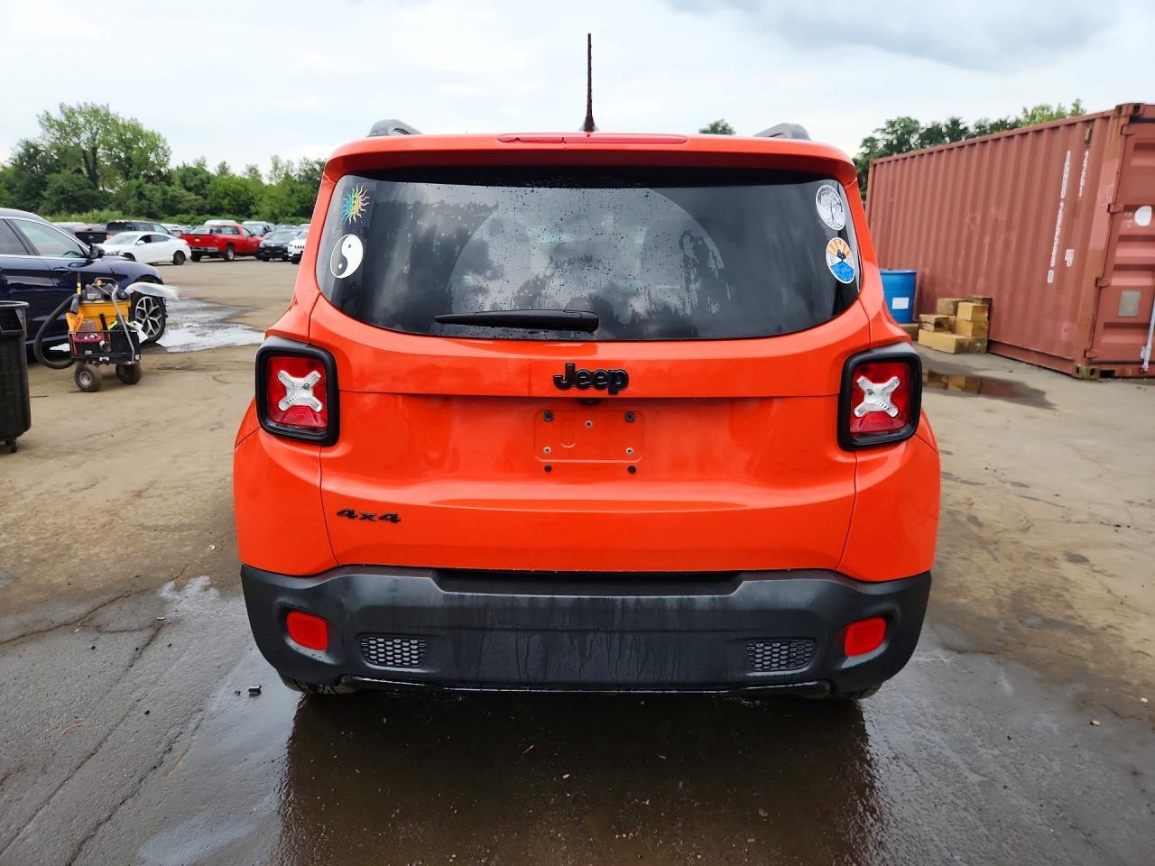 2017 Jeep Renegade Latitude - zdjęcie 6