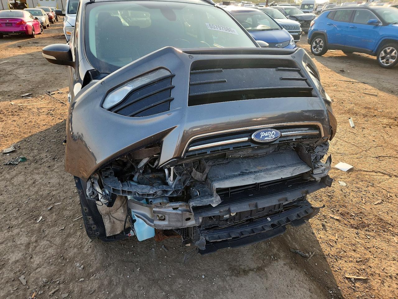 2016 Ford Escape Titanium - zdjęcie 13