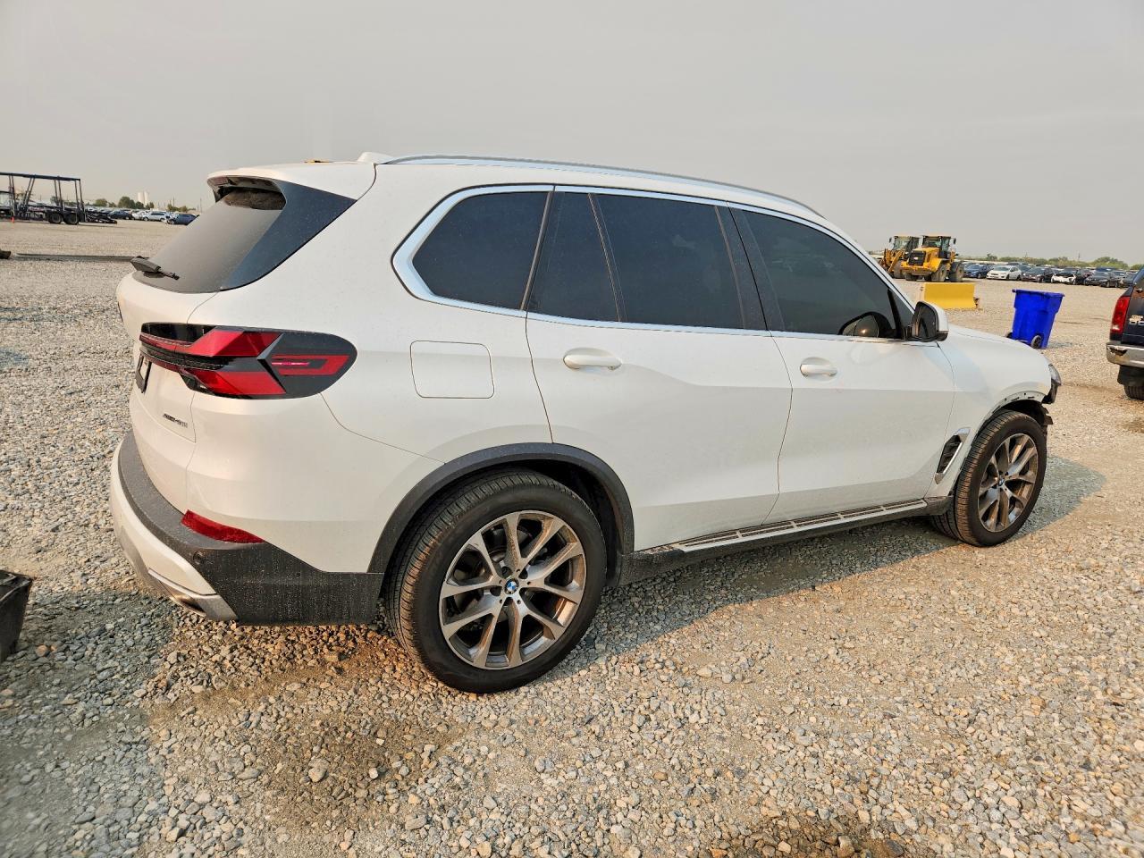 2024 BMW X5 xDrive40I - zdjęcie 3