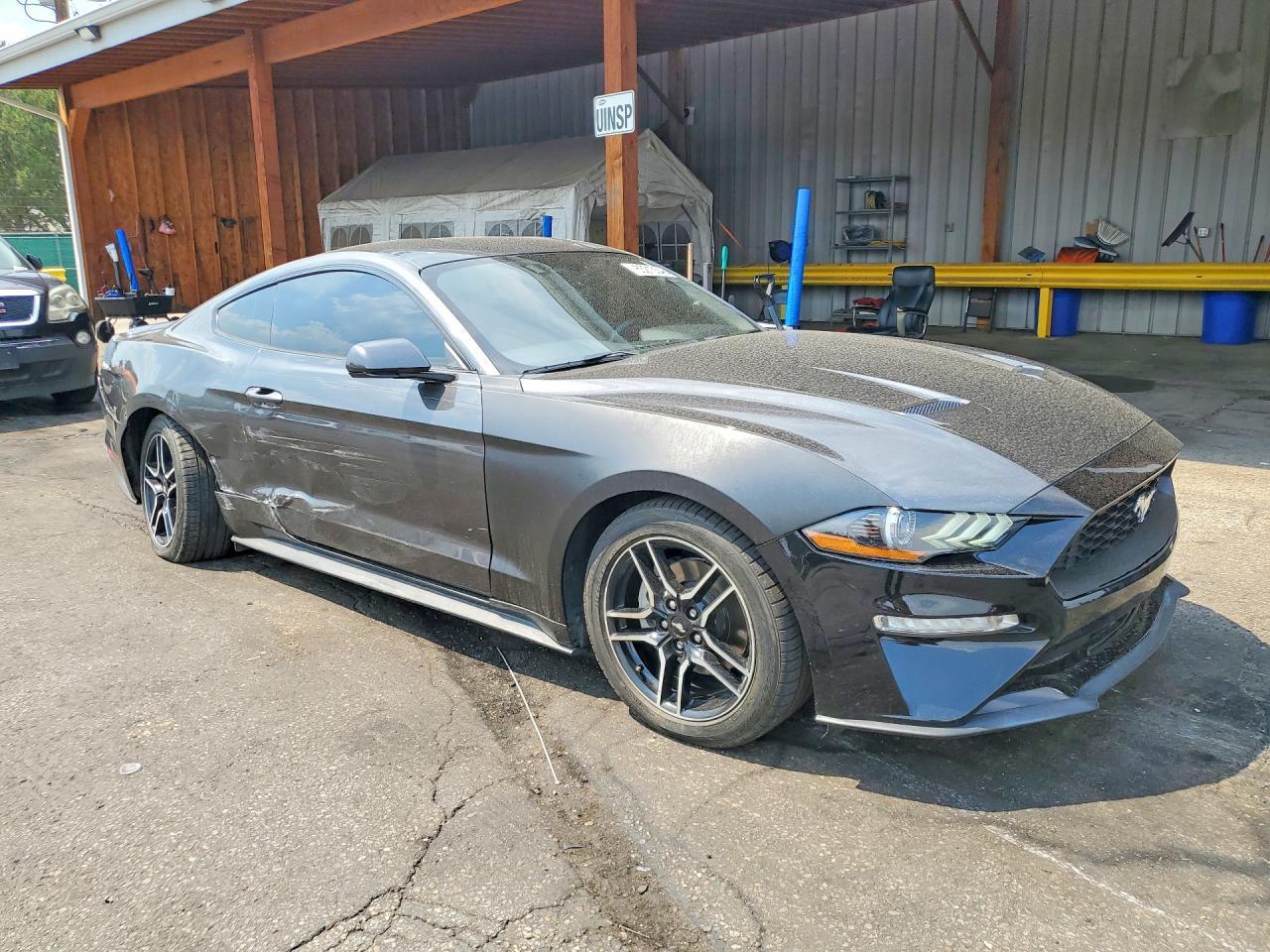 2018 Ford Mustang - zdjęcie 4