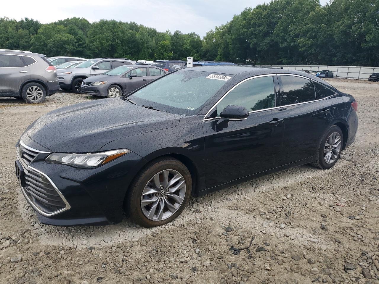 2019 Toyota Avalon Xle - zdjęcie główne