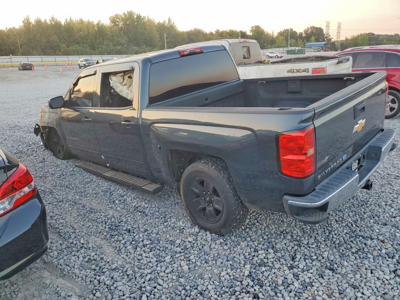 2018 Chevrolet Silverado C1500 Lt - zdjęcie 2
