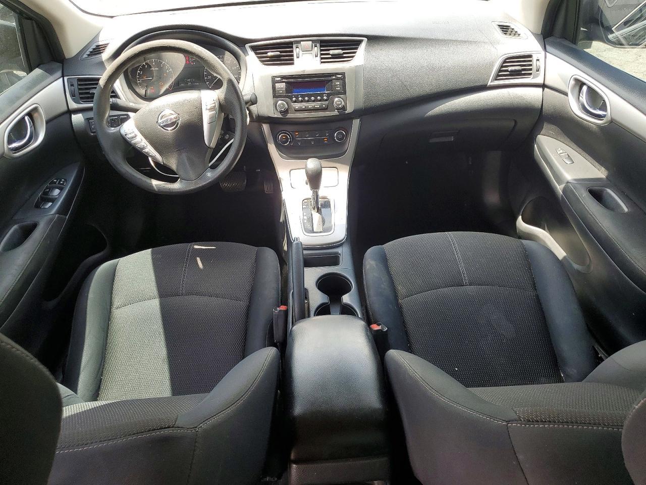 2015 Nissan Sentra S - zdjęcie 8