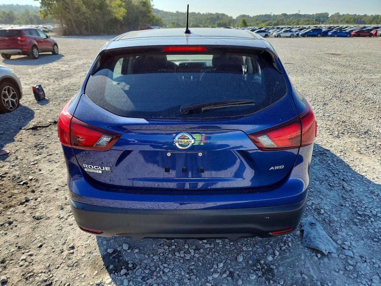 2018 Nissan Rogue Sport S - zdjęcie 6