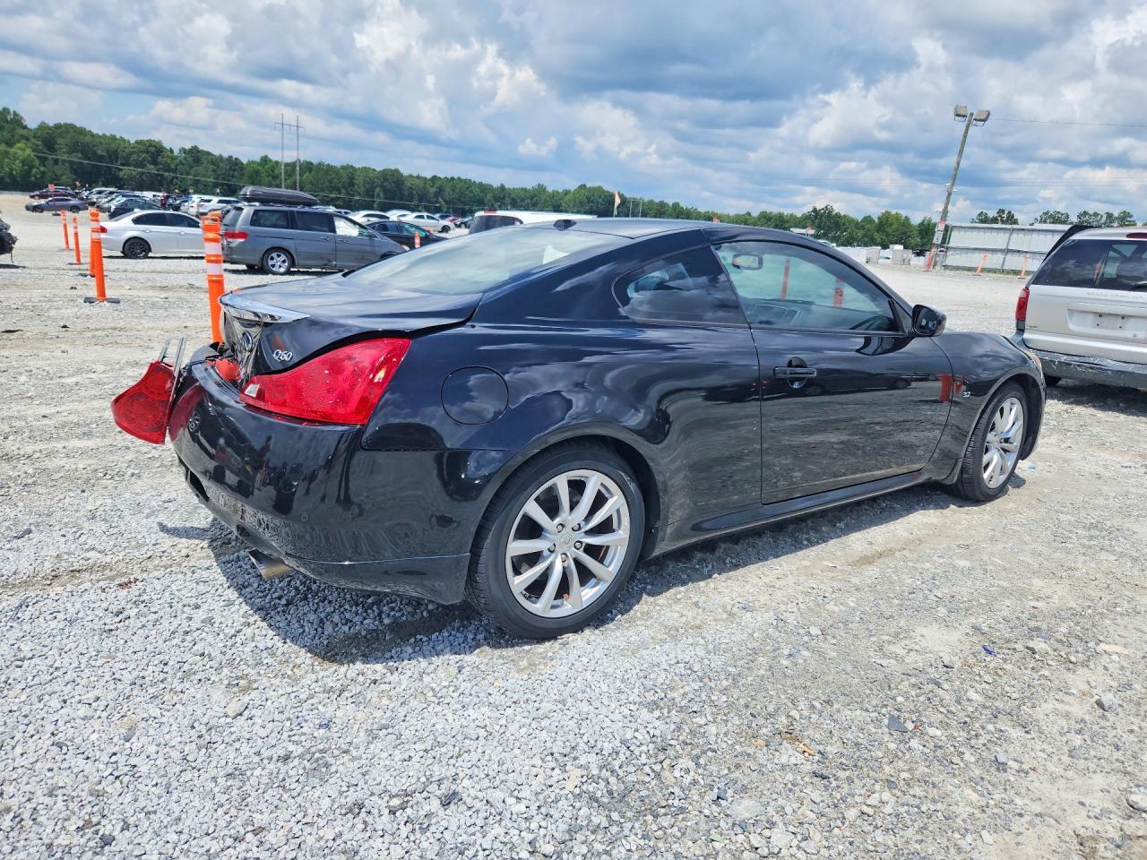 2014 Infiniti Q60 Coupe Journey - zdjęcie 3