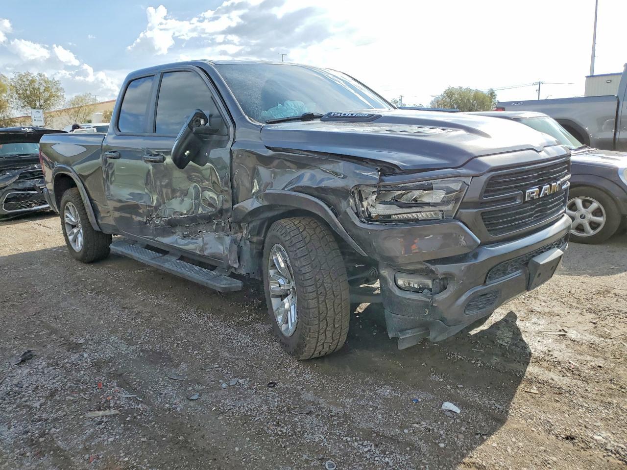 2020 Ram 1500 Laramie - zdjęcie 4