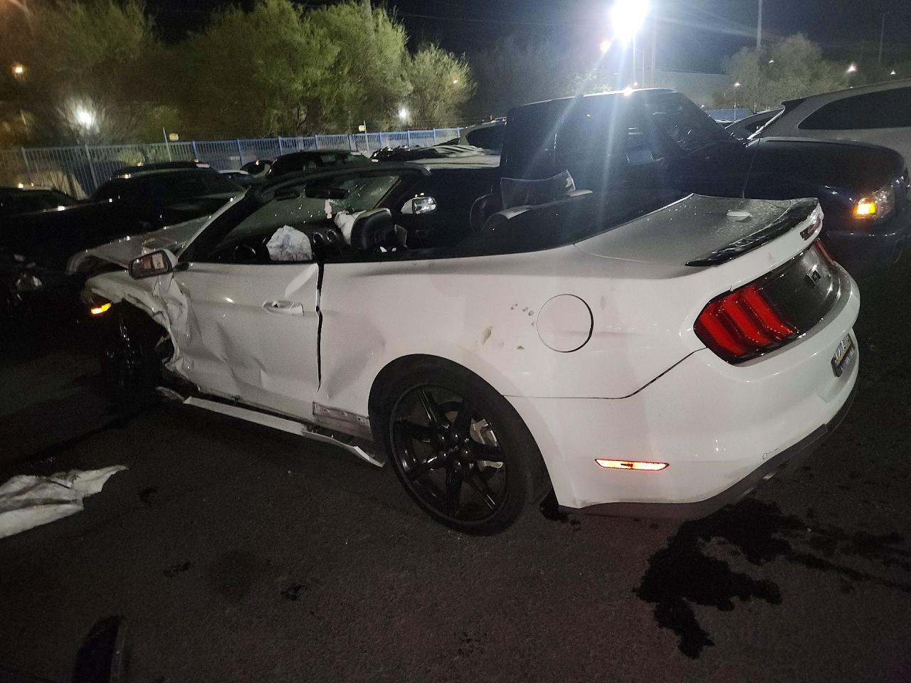 2019 Ford Mustang Gt - zdjęcie 2