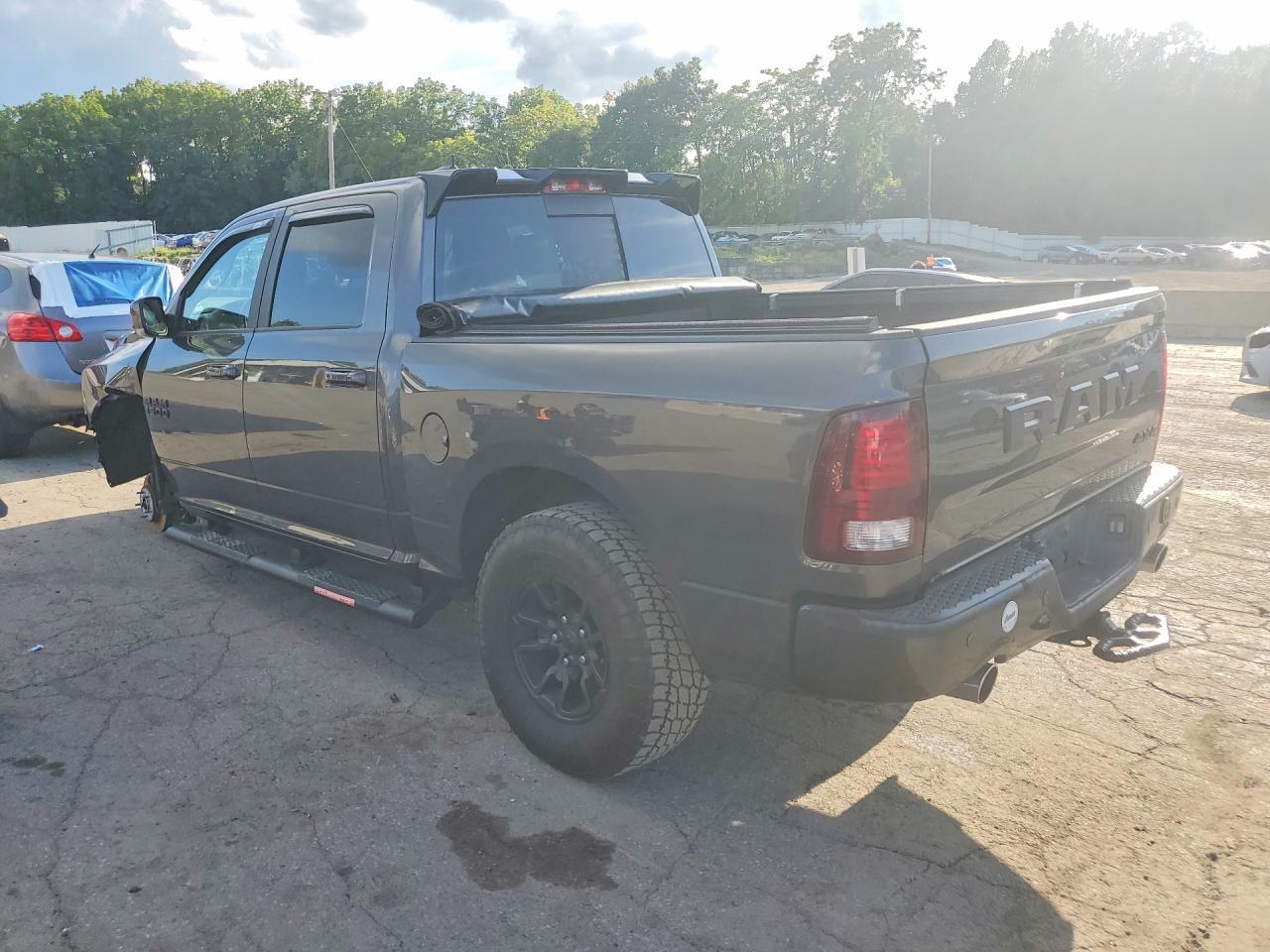 2017 Ram 1500 Sport - zdjęcie 2